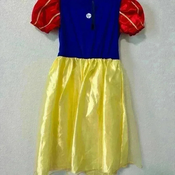 Disney Classics snow white child's costume 4-6 T - Picture 3 of 3